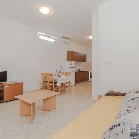 One-bedroom Put Grande 02 Apartment